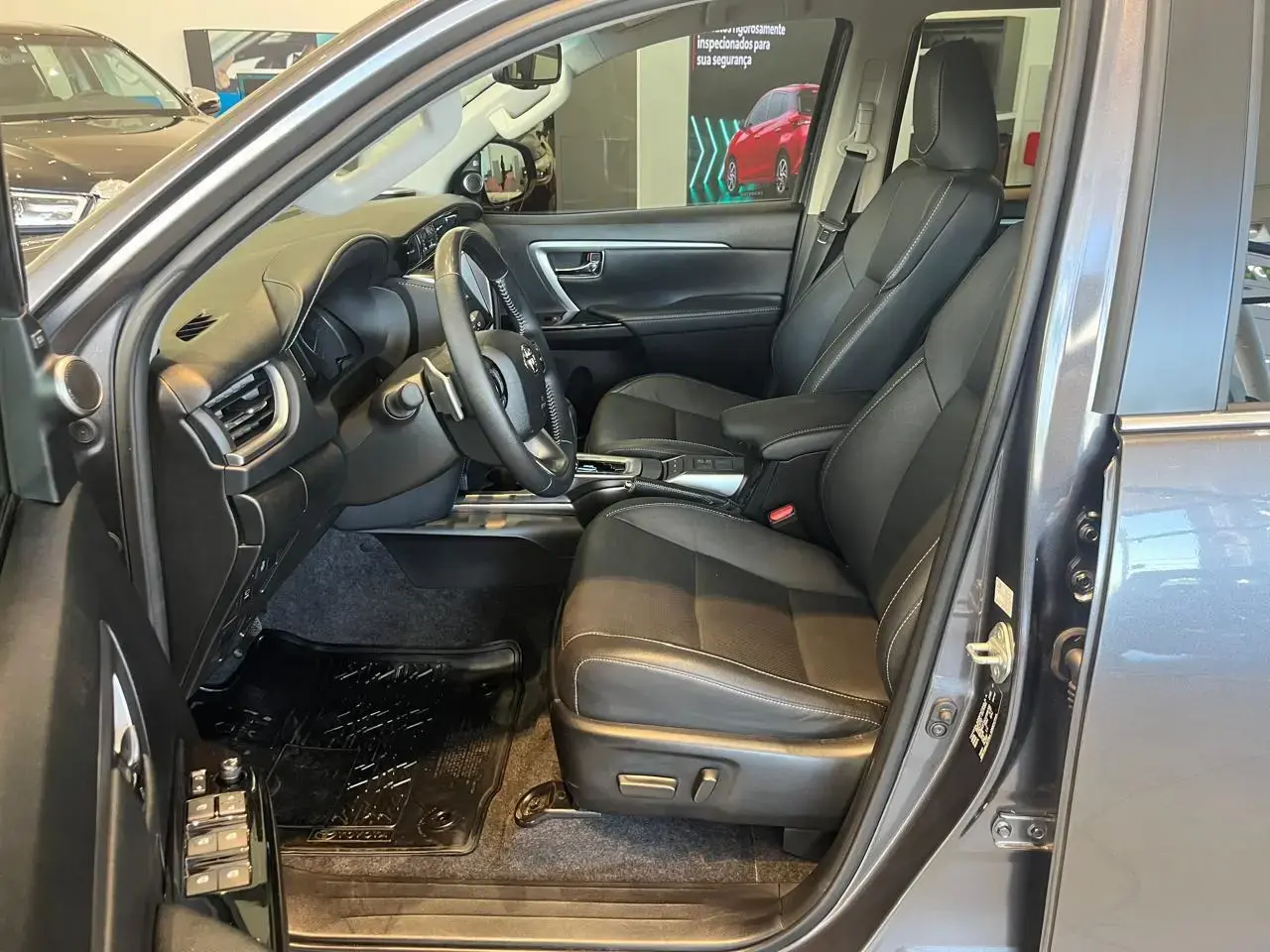 galeria SW4 SRX 7 LUGARES 2.8 4X4