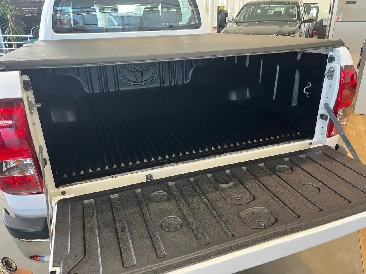 galeria HILUX SRV 4X4 2.8