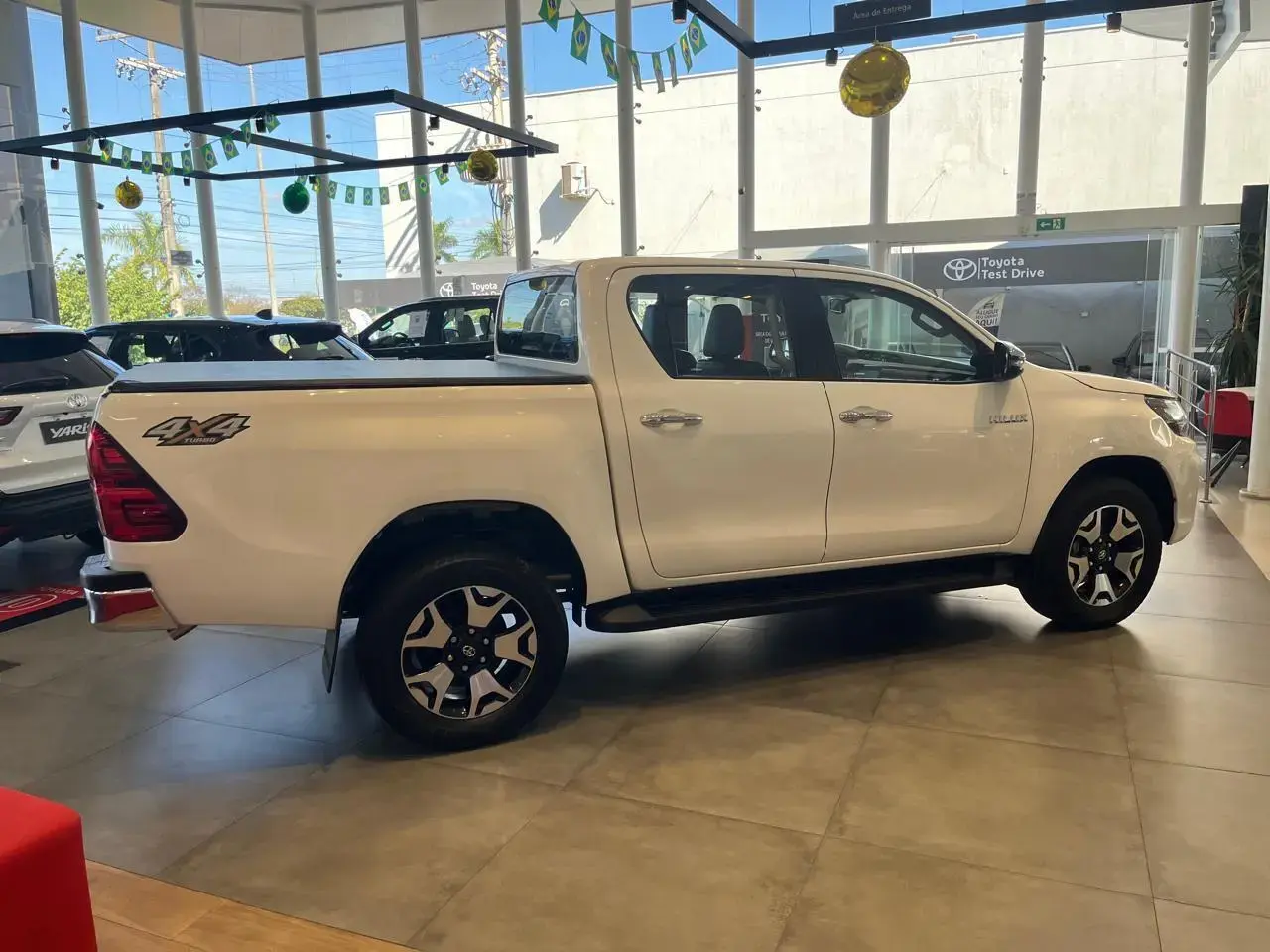 galeria HILUX SRV 4X4 2.8