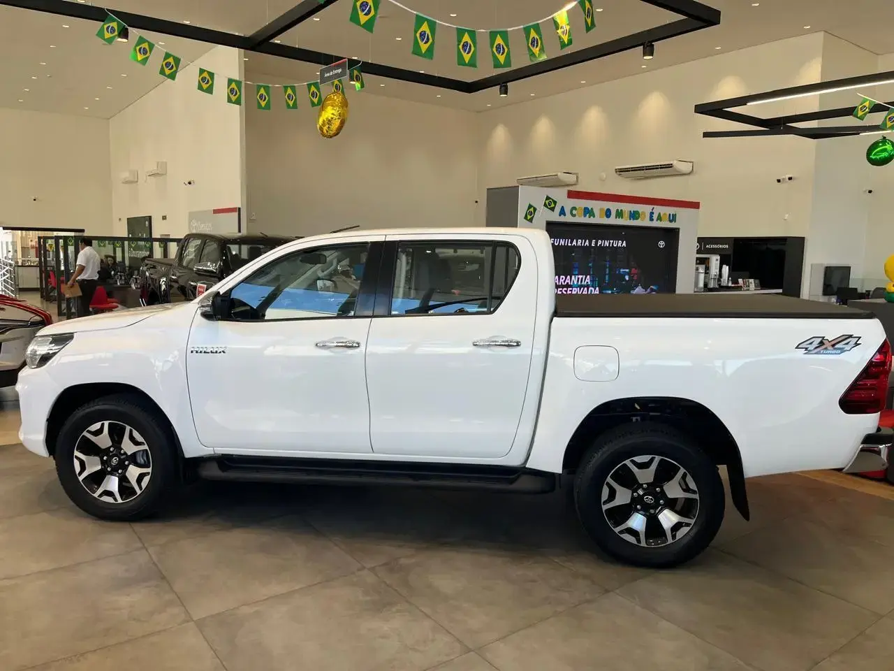 galeria HILUX SRV 4X4 2.8