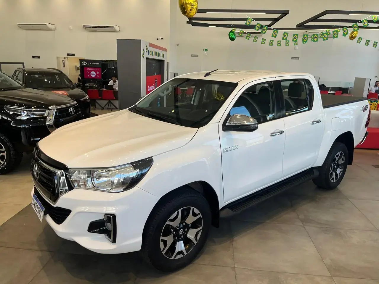 galeria HILUX SRV 4X4 2.8