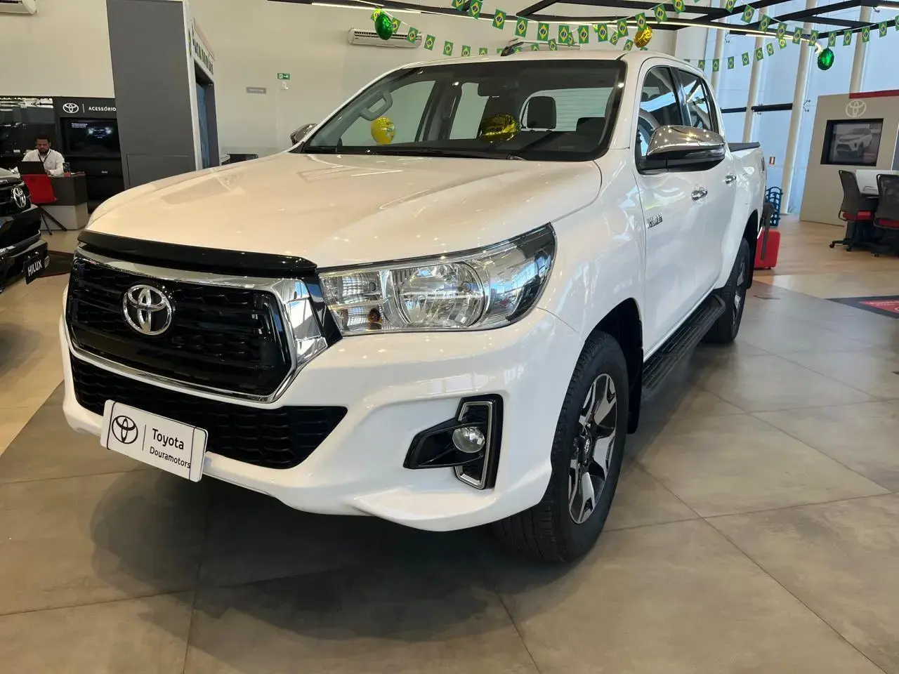 galeria HILUX SRV 4X4 2.8