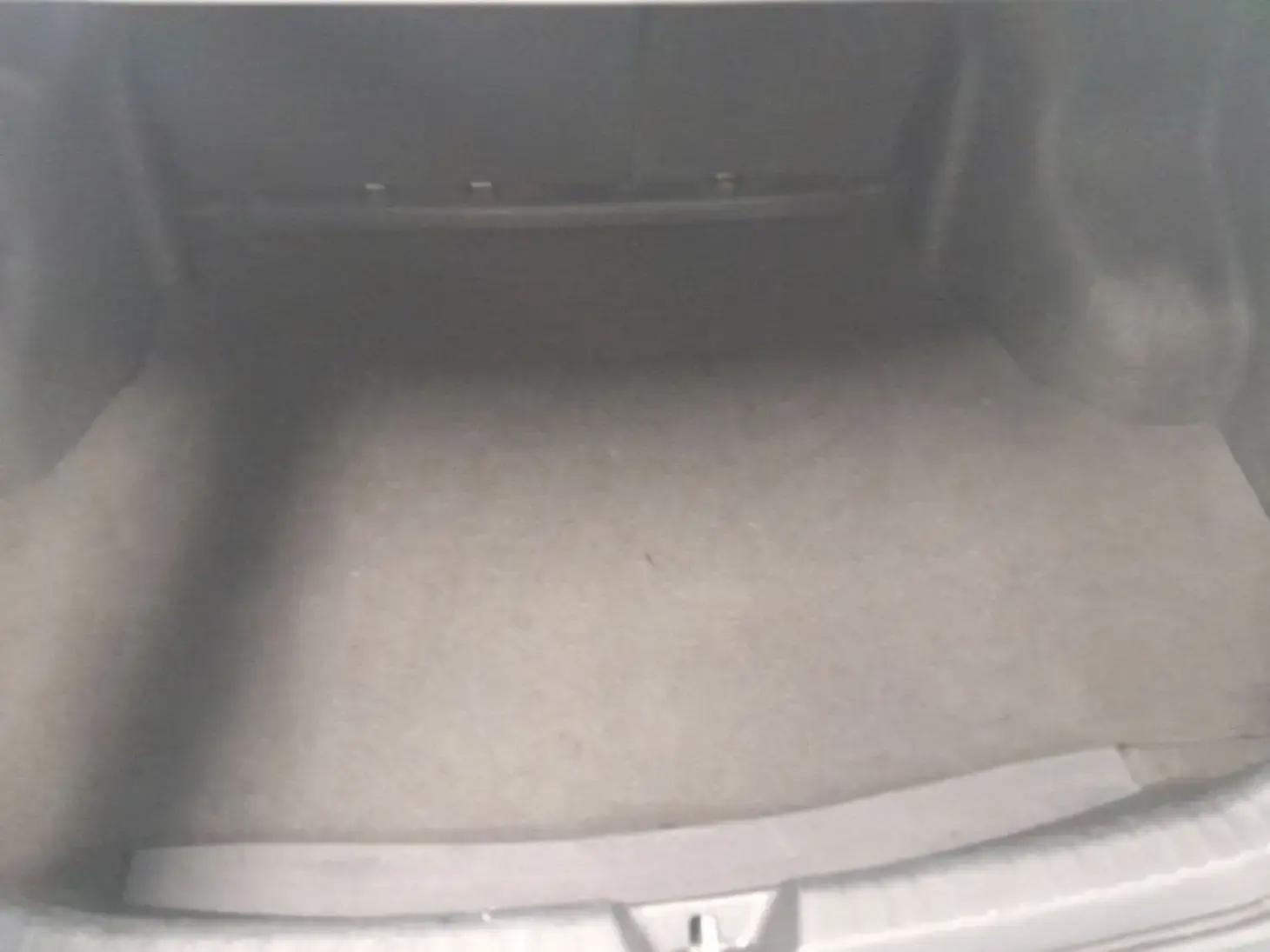 galeria Yaris Sedan