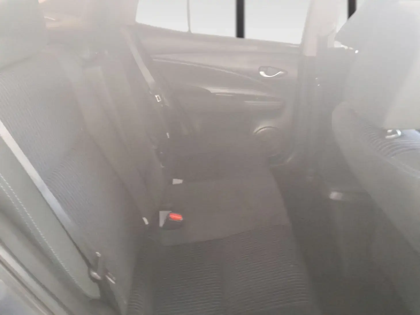 galeria Yaris Sedan