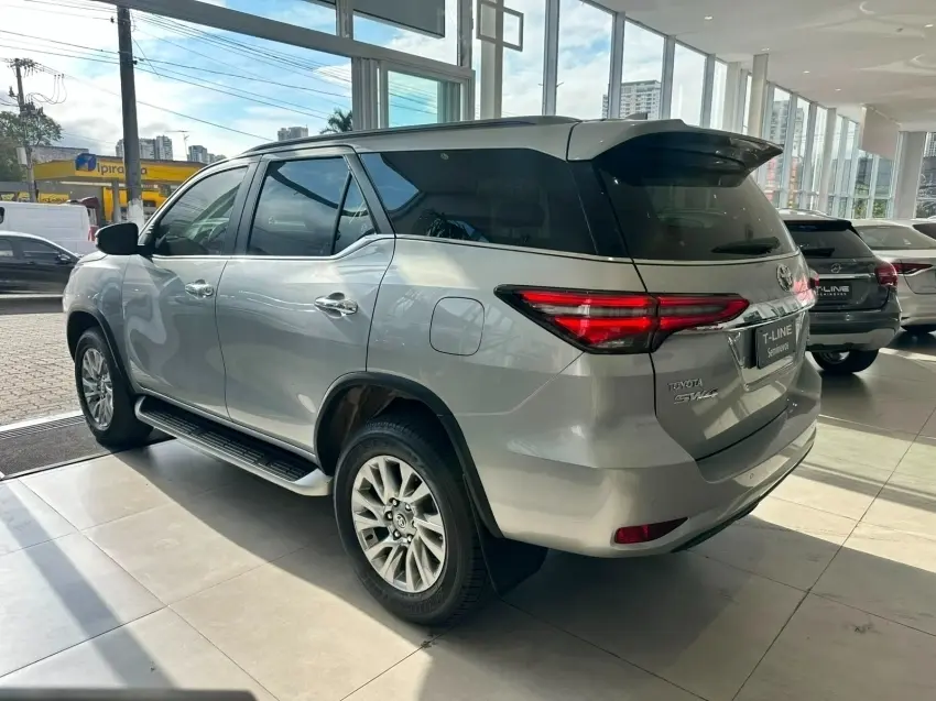 galeria HILUX SW4