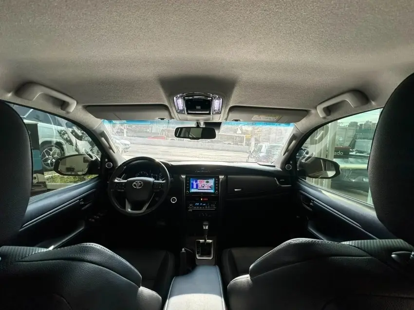 galeria HILUX SW4