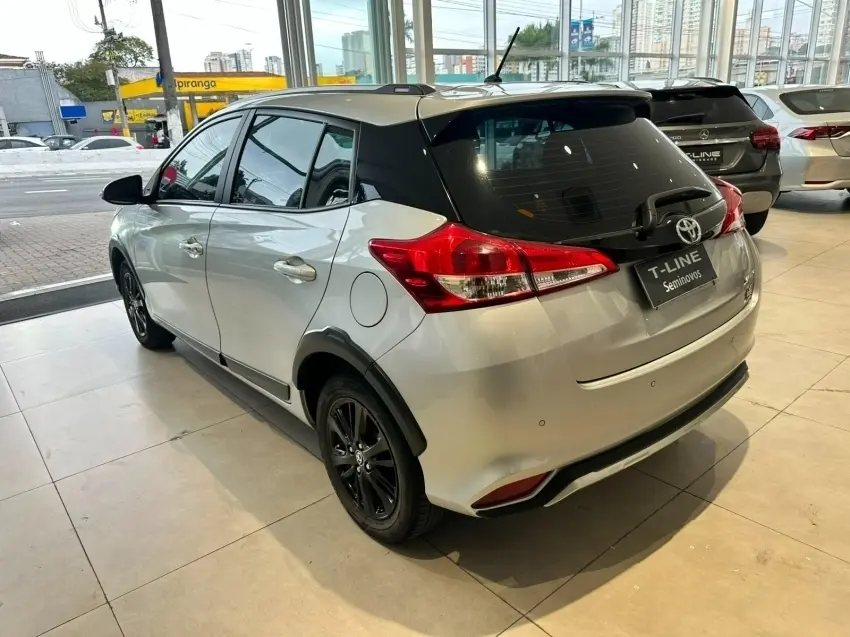 galeria YARIS