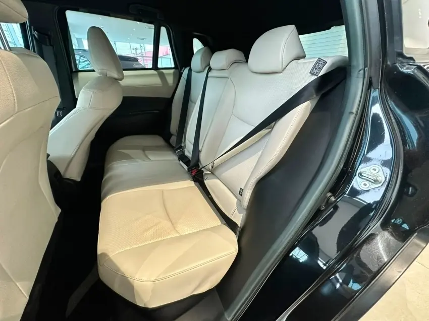 galeria COROLLA CROSS