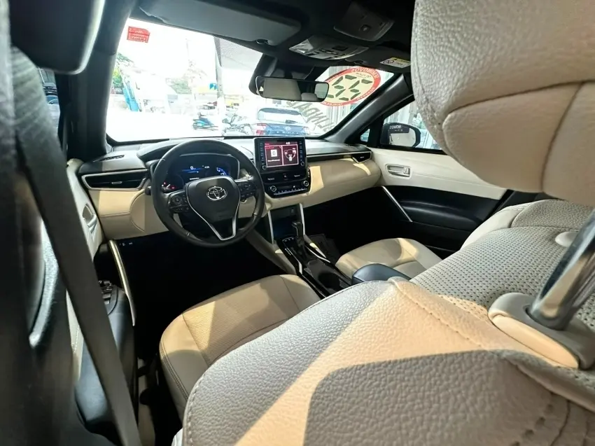 galeria COROLLA CROSS