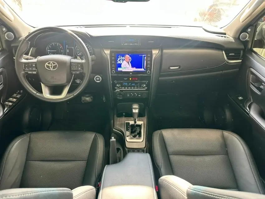 galeria HILUX SW4