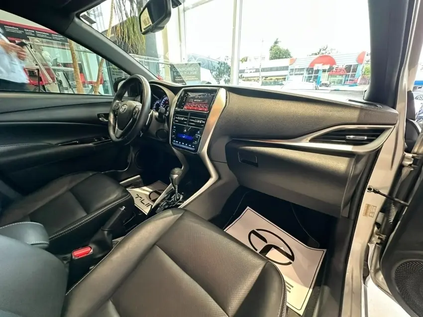 galeria YARIS