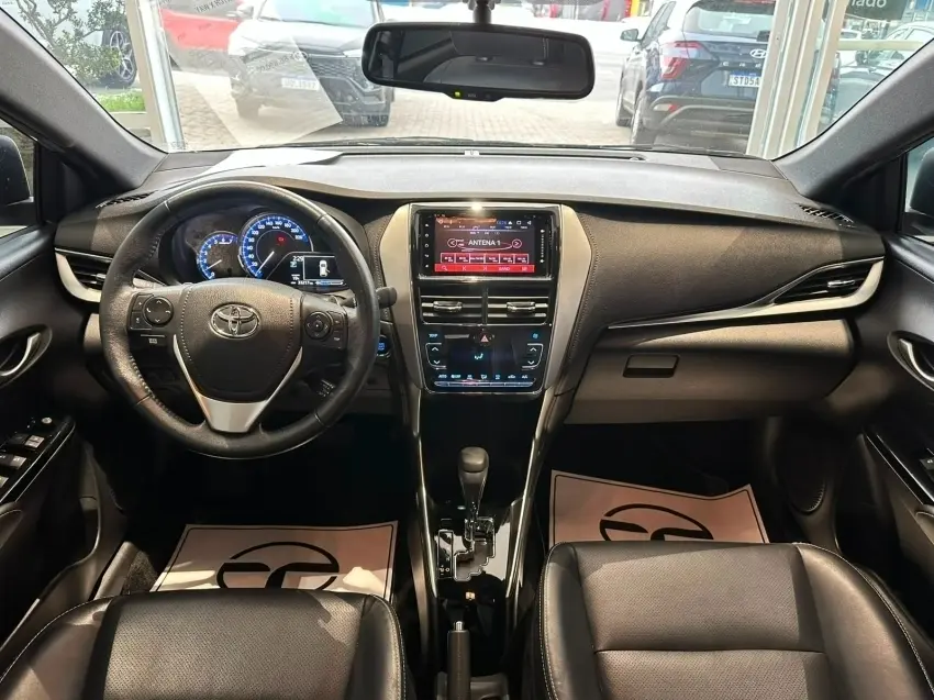galeria YARIS
