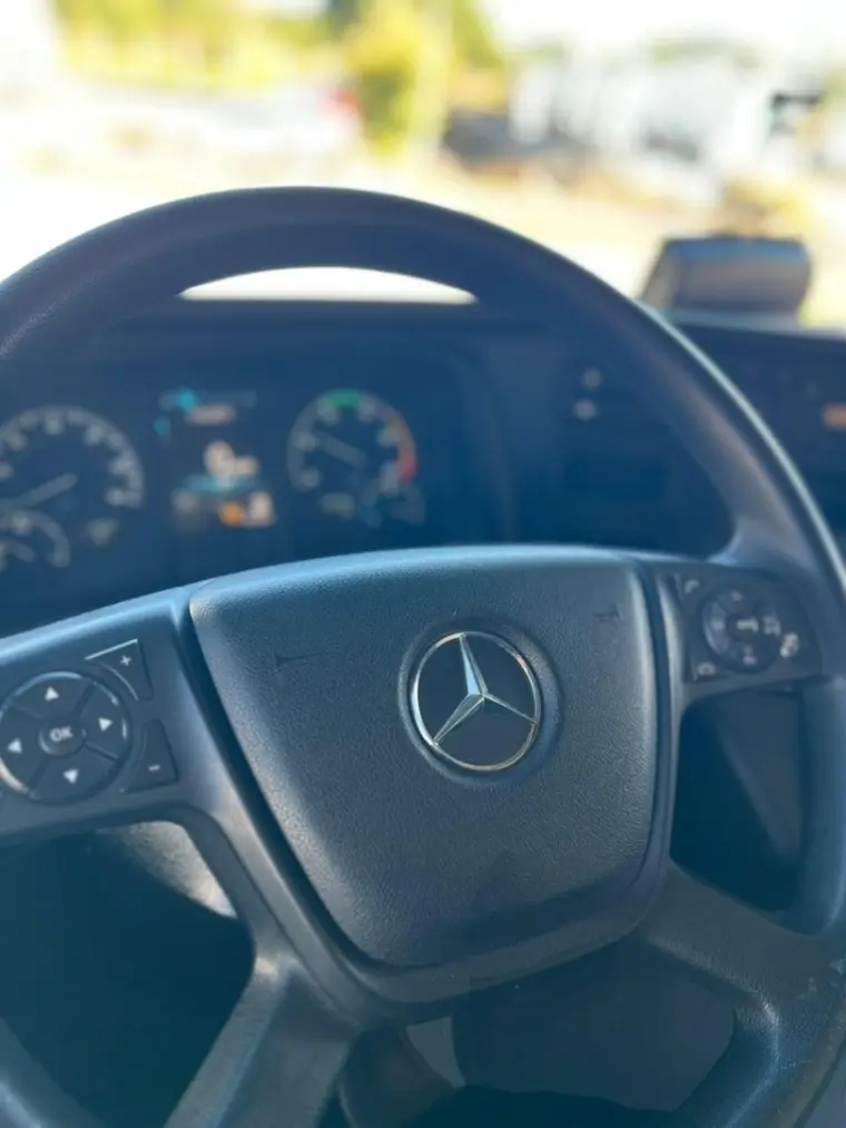 galeria Actros 2548
