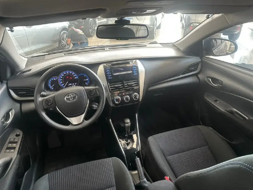 galeria YARIS