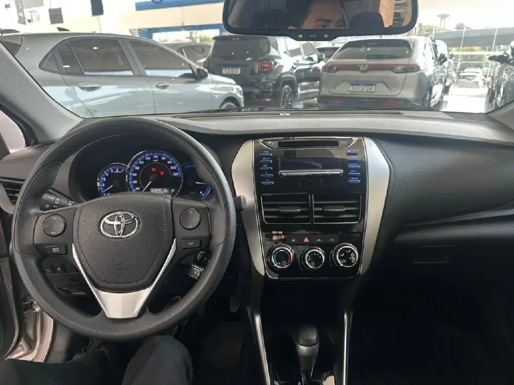 galeria YARIS