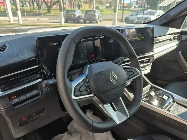 Renault BOREAL 1.3 TCE FLEX EVOLUTION EDC