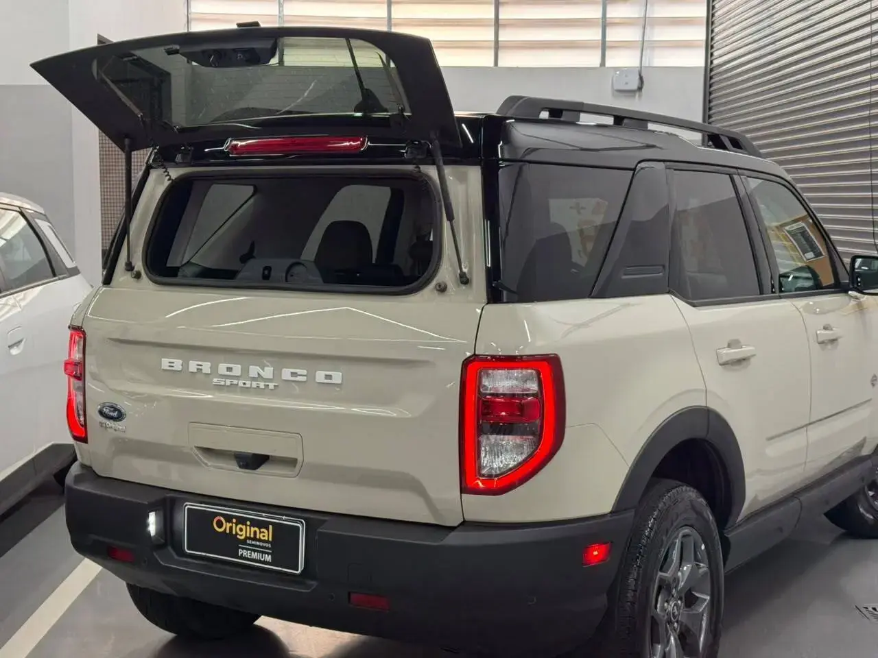 galeria Bronco Sport