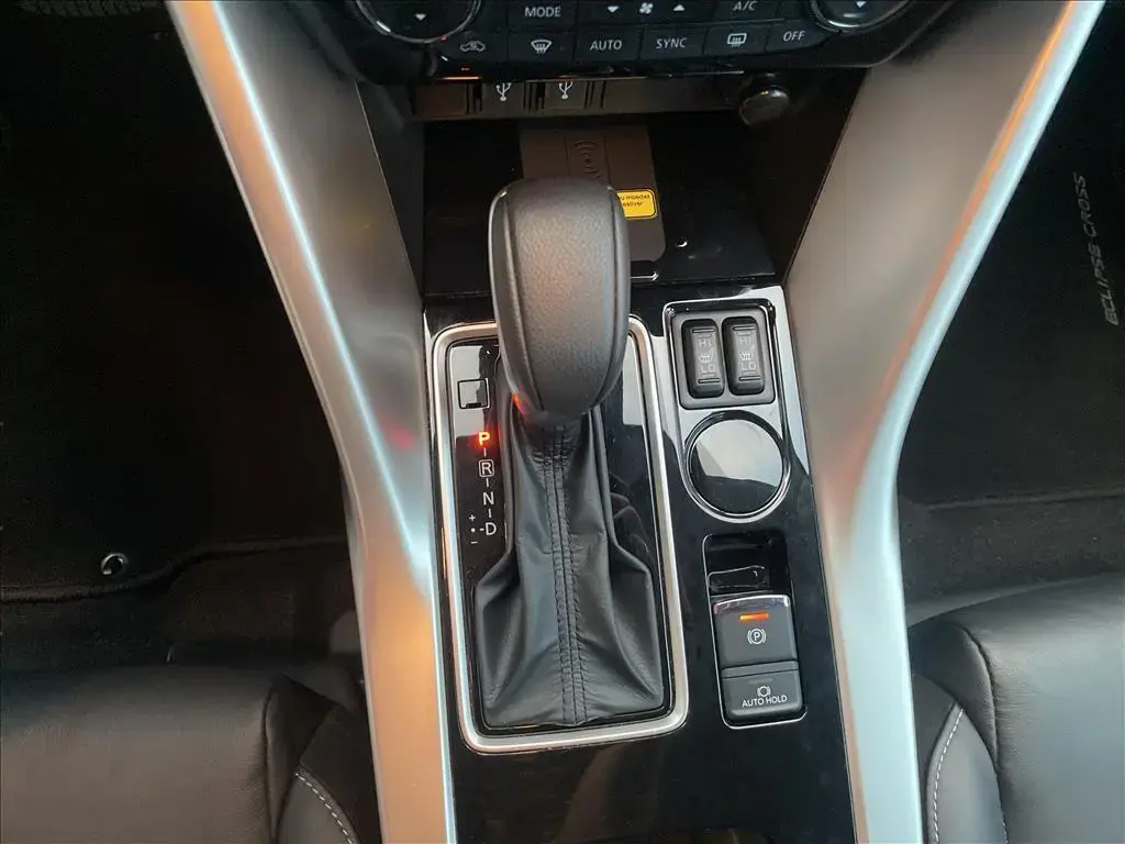 galeria ECLIPSE CROSS