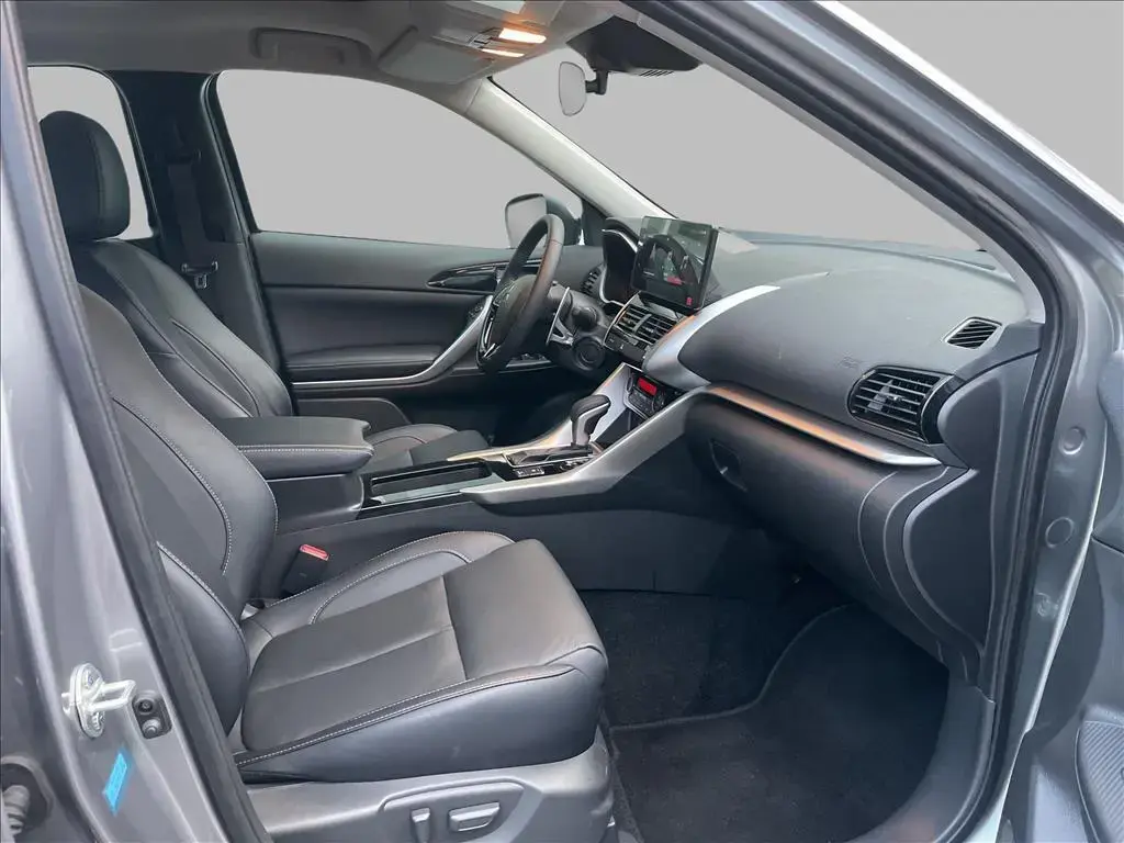 galeria ECLIPSE CROSS
