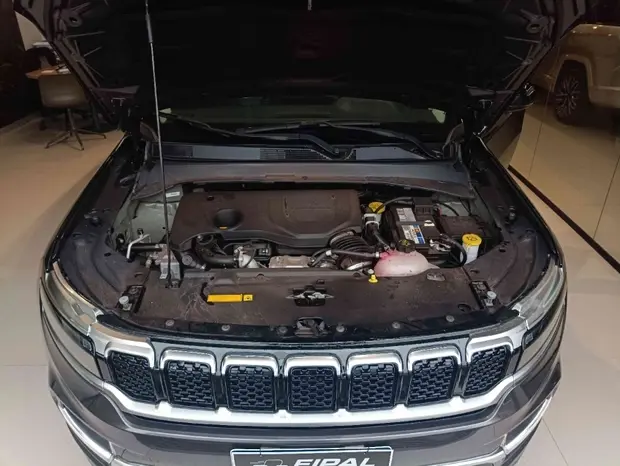 Jeep COMMANDER 1.3 T270 TURBO FLEX LONGITUDE AT6