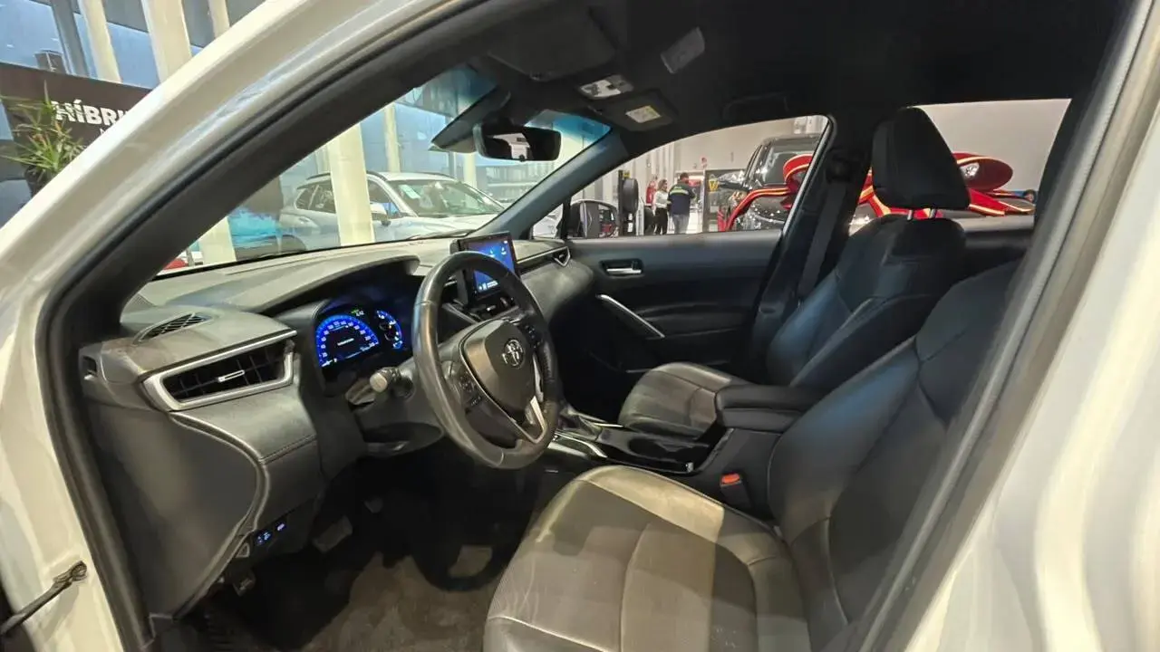 galeria COROLLA CROSS