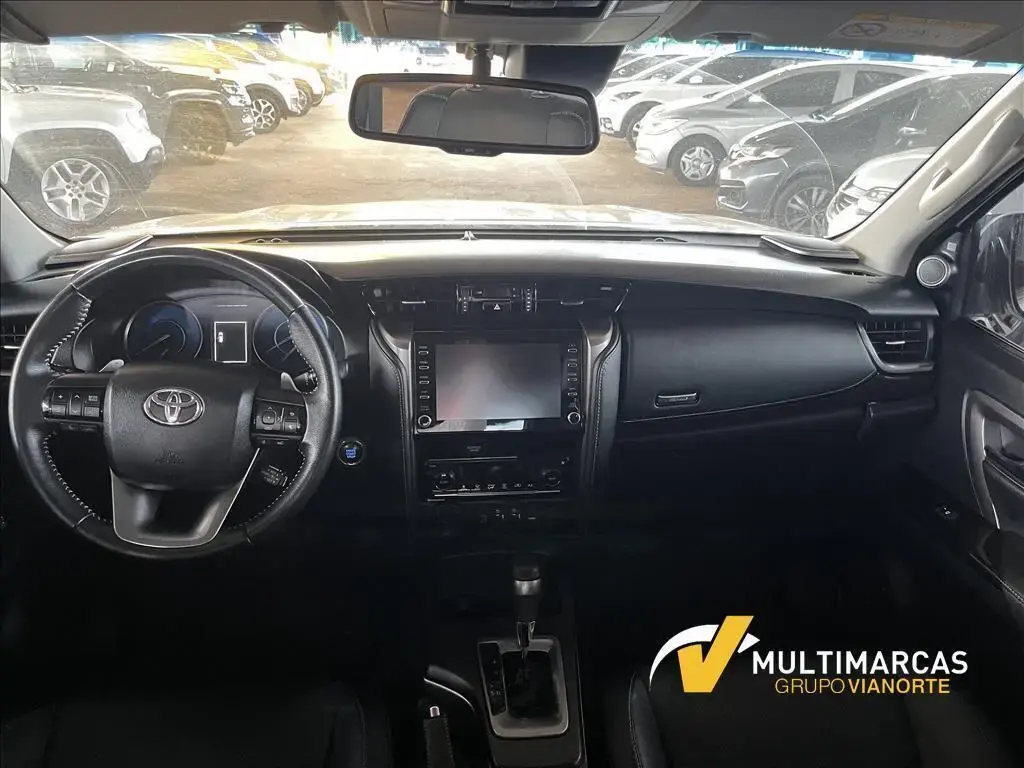 galeria HILUX
