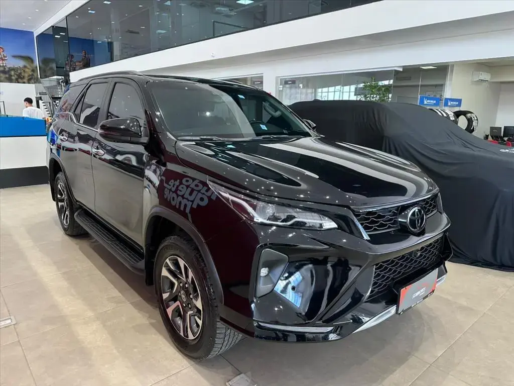 galeria HILUX SW4
