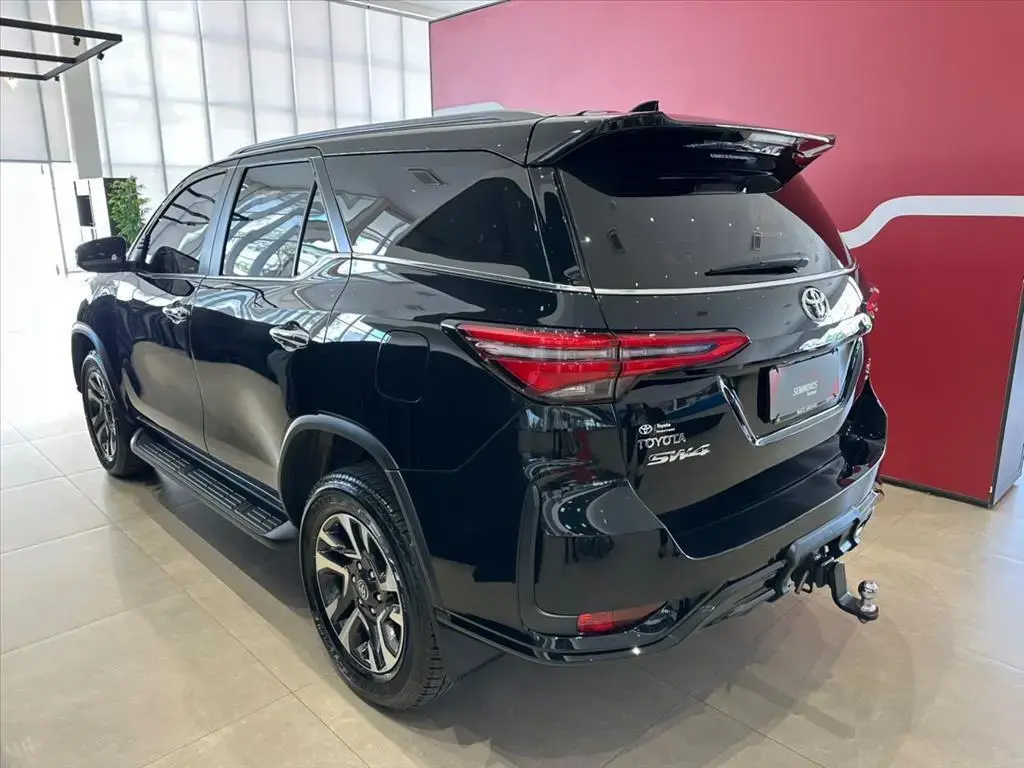 galeria HILUX SW4