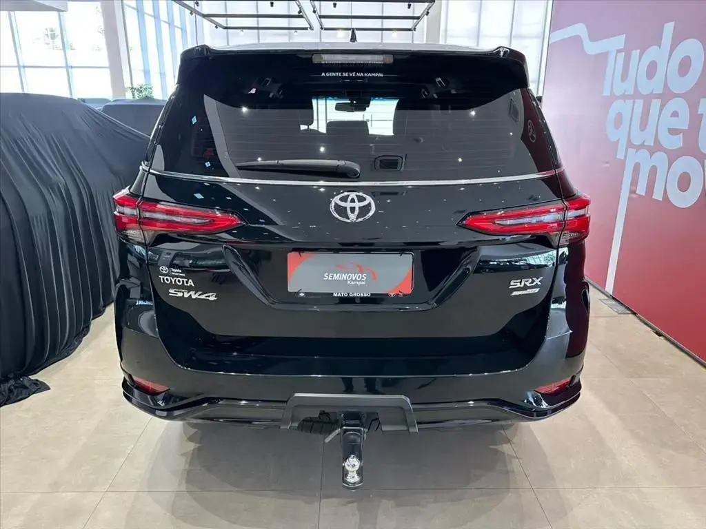 galeria HILUX SW4