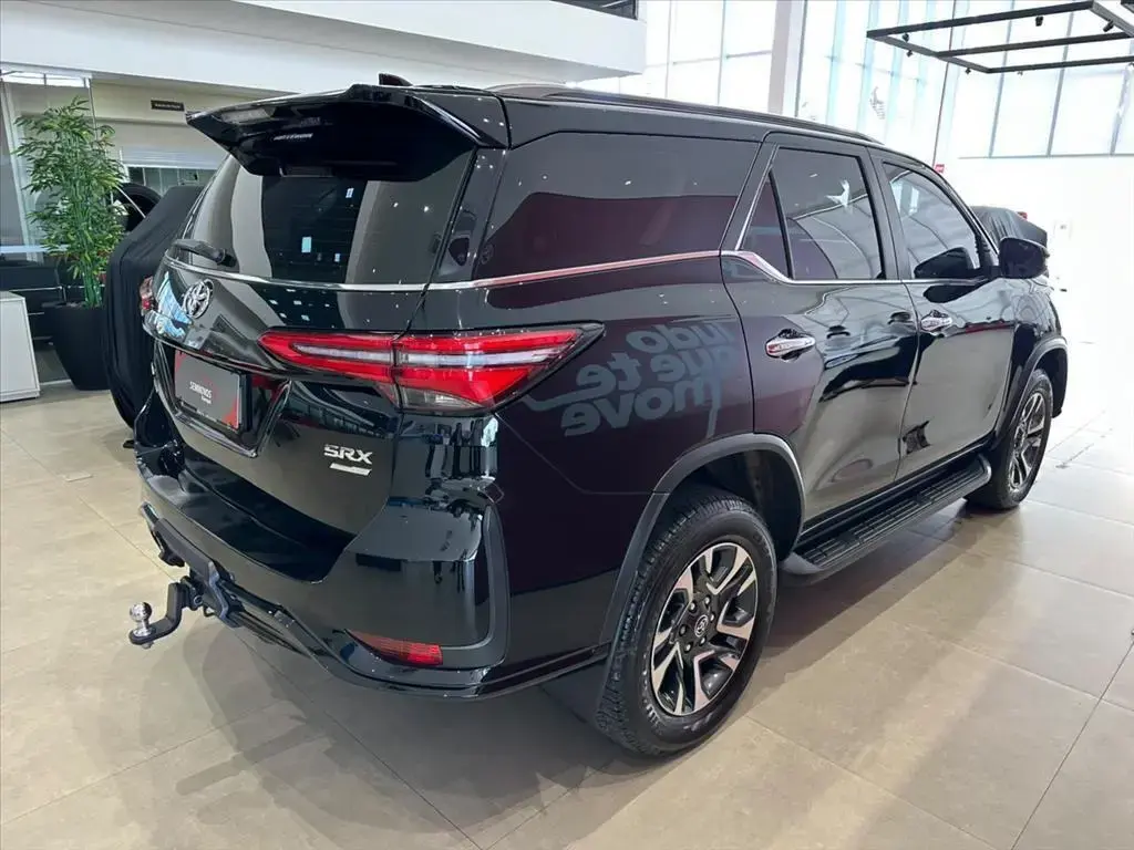 galeria HILUX SW4