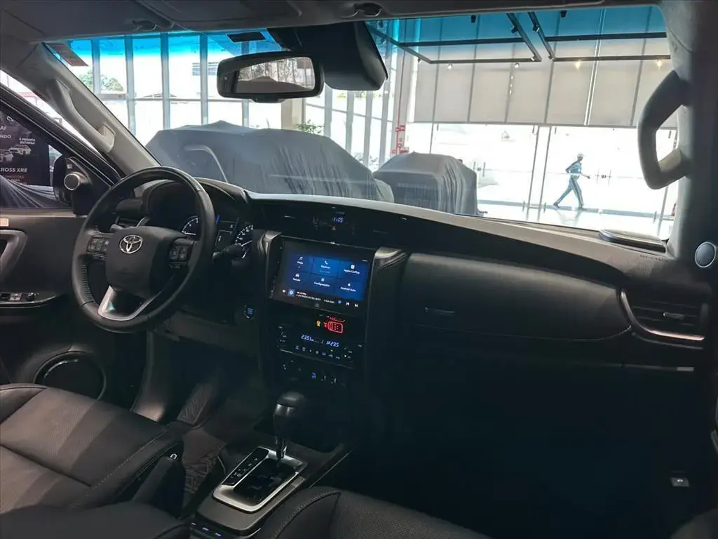 galeria HILUX SW4