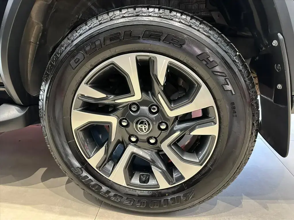 galeria HILUX SW4