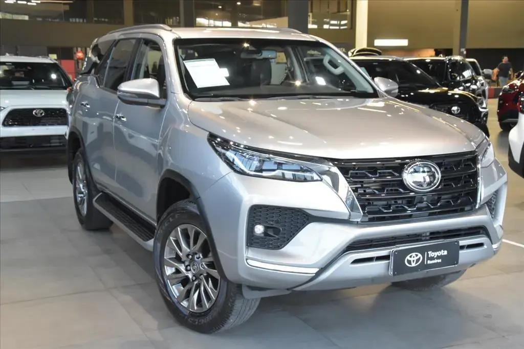 galeria HILUX SW4