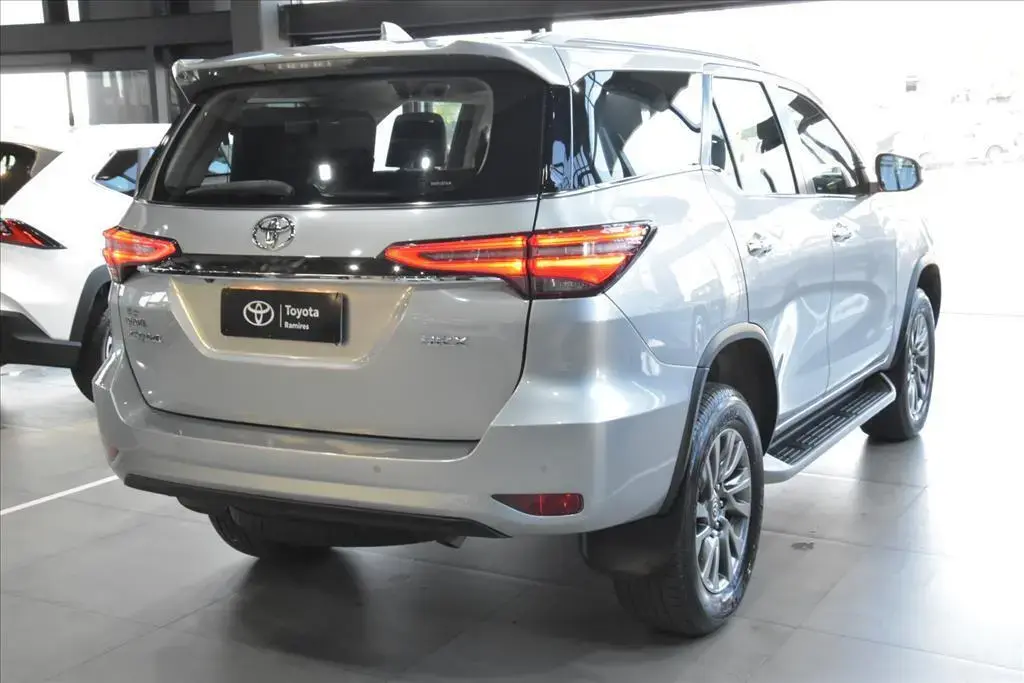 galeria HILUX SW4