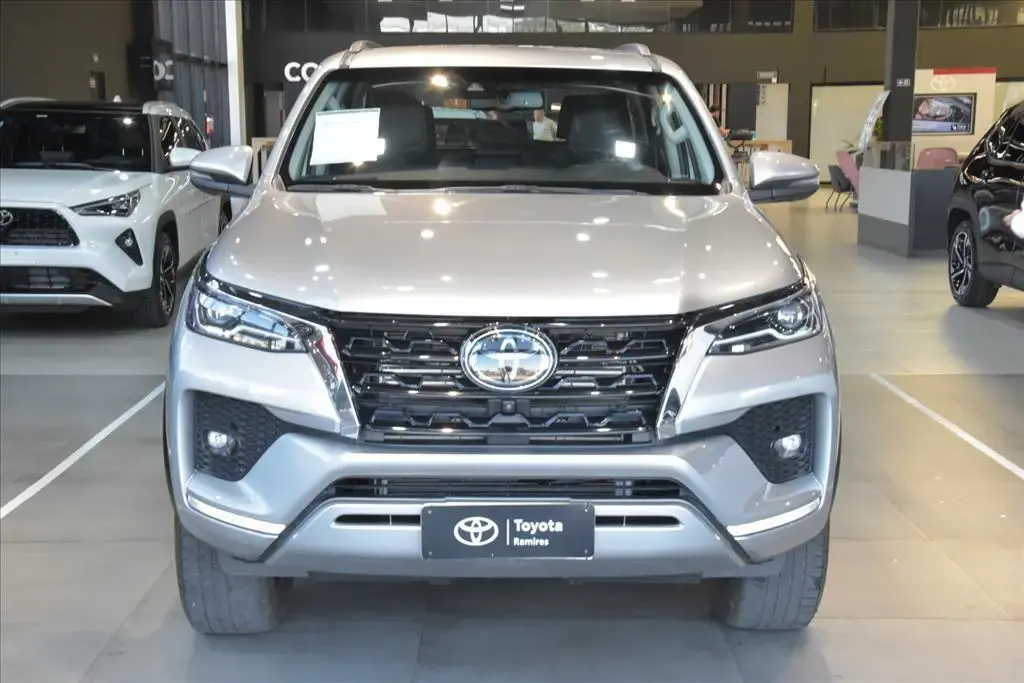 galeria HILUX SW4