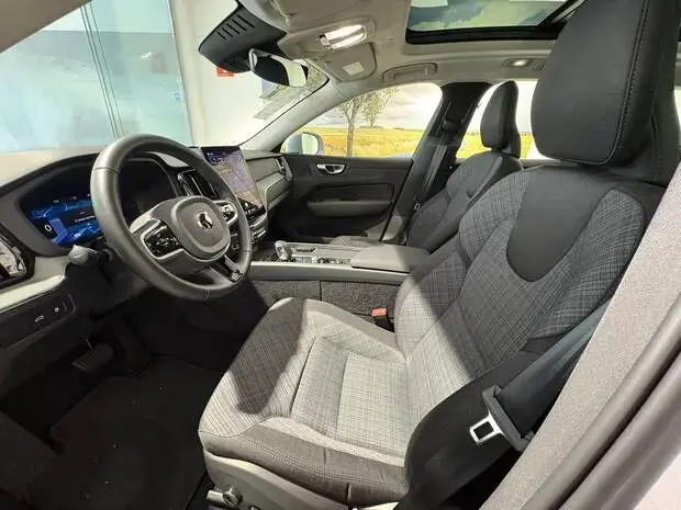 Volvo XC60 Plus PHEV