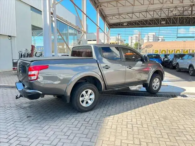 Mitsubishi L200 TRITON 2.4 16V TURBO DIESEL SPORT GLS CD 4P 4X4 AUTOMÁTICO