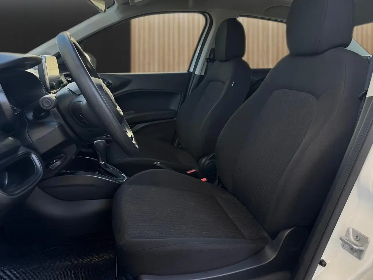 galeria CRONOS DRIVE 1.3 8V Flex Aut.