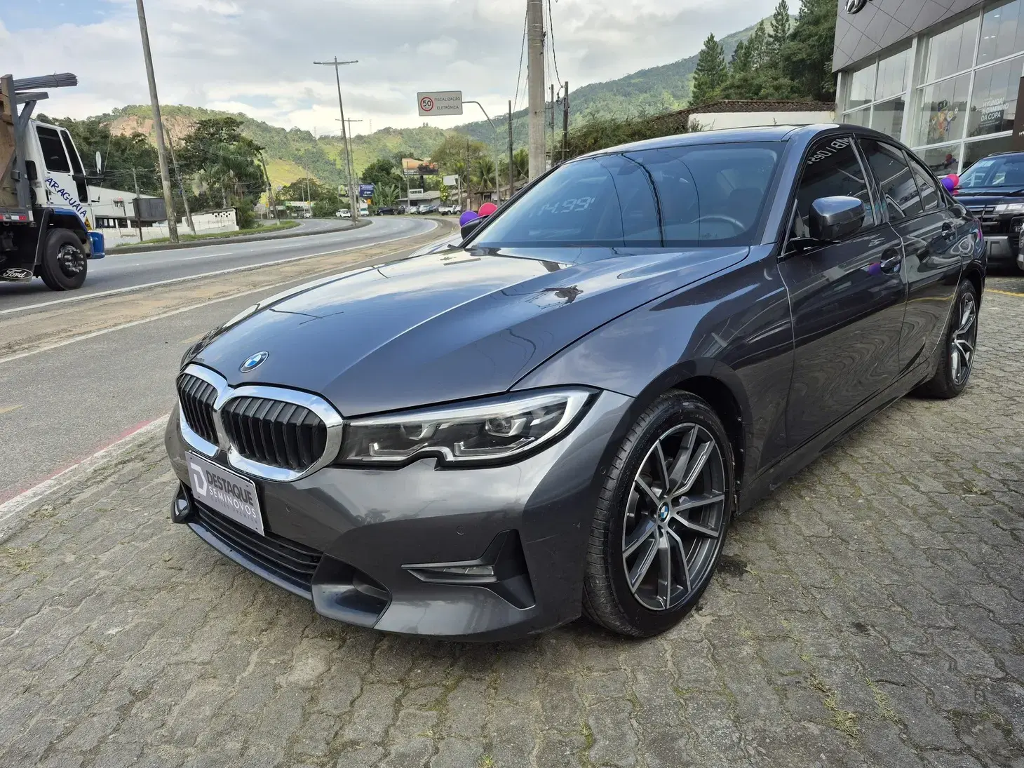 galeria 320i