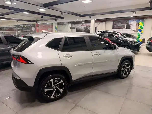 Toyota YARIS CROSS 1.5 VVT-I FLEX XRE CVT