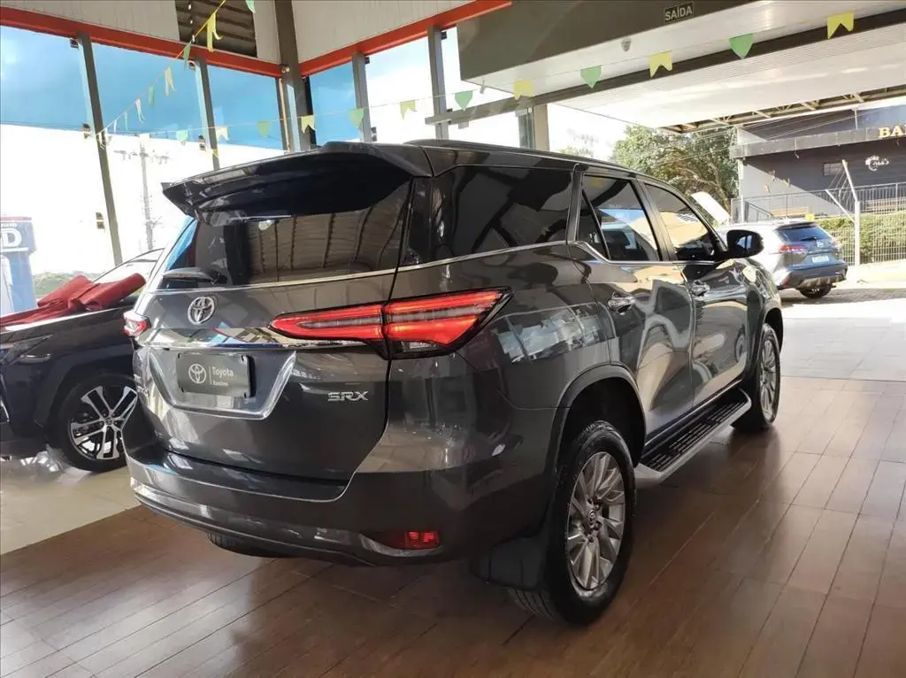 galeria HILUX SW4