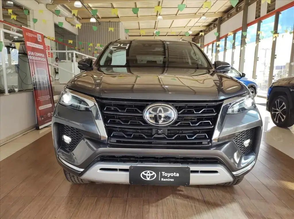 galeria HILUX SW4