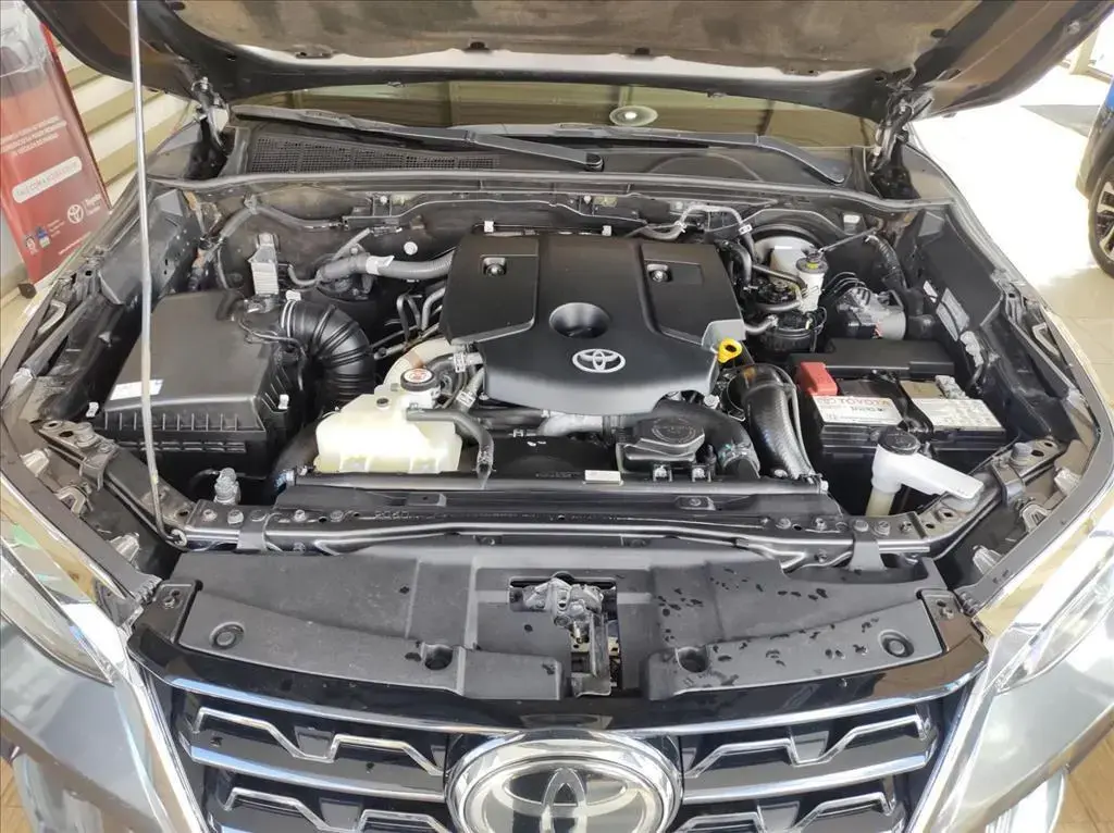 galeria HILUX SW4