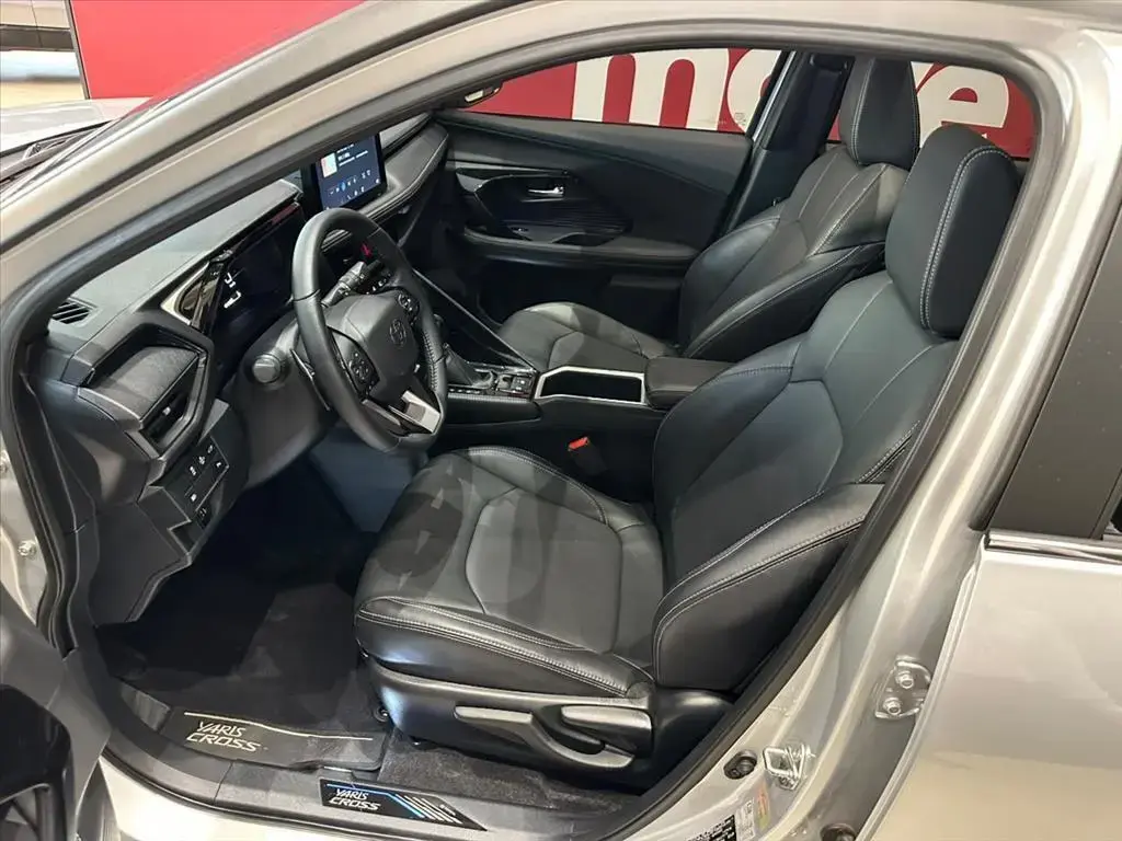galeria YARIS CROSS