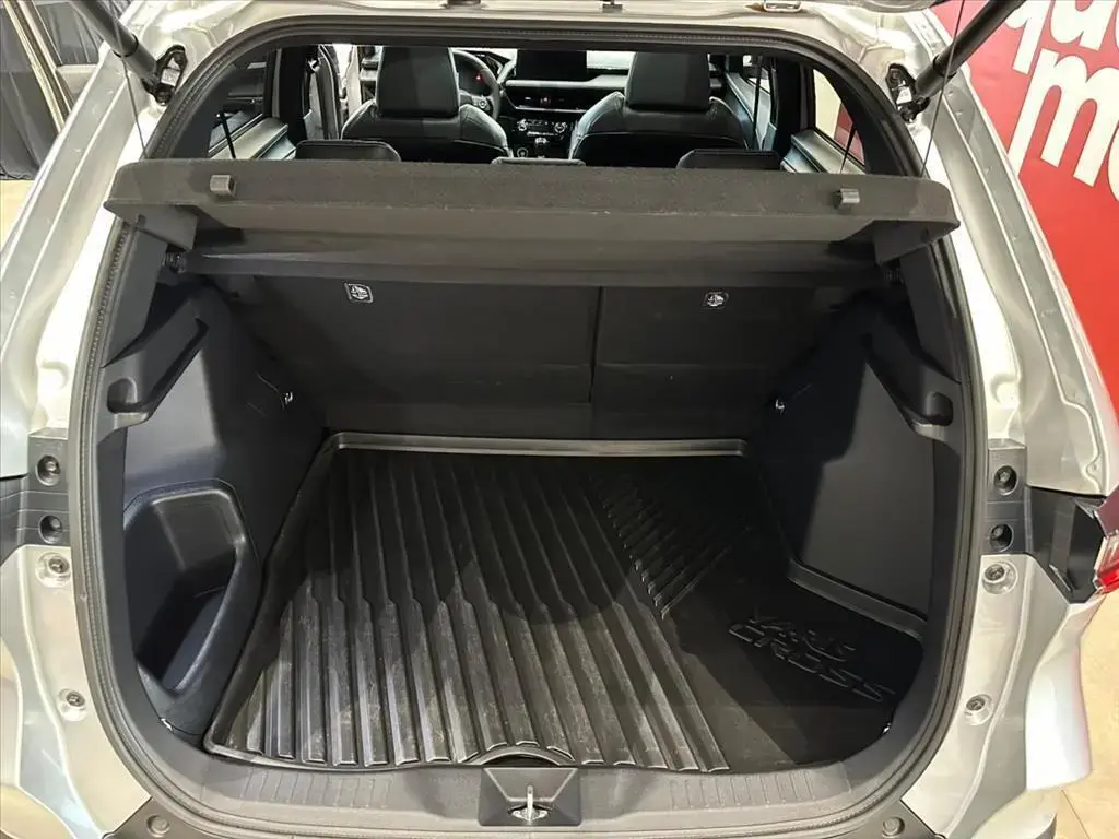 galeria YARIS CROSS