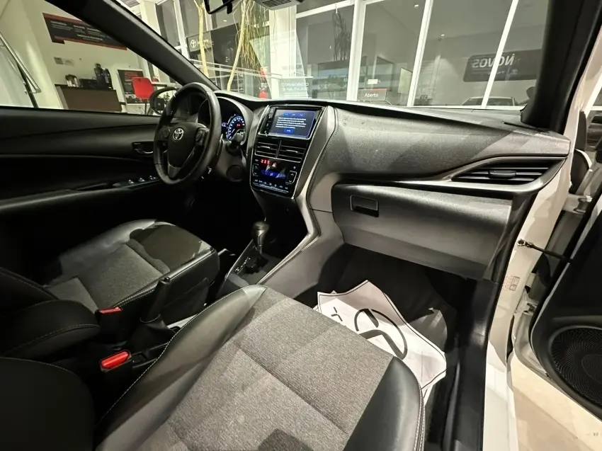 galeria YARIS