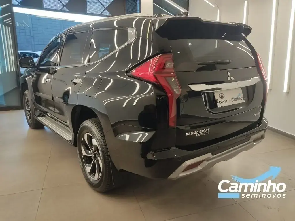 galeria PAJERO SPORT