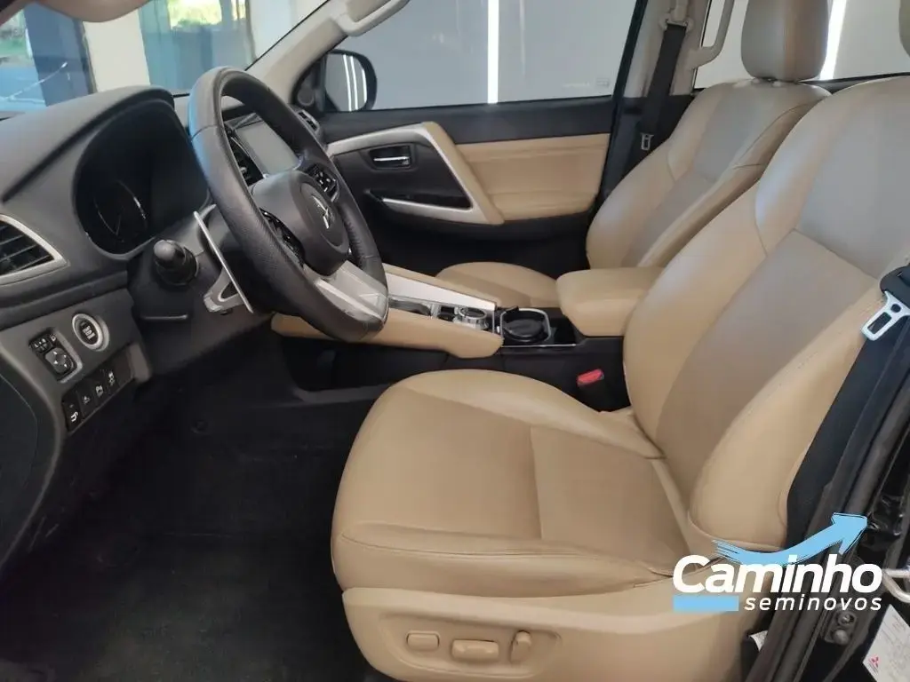galeria PAJERO SPORT