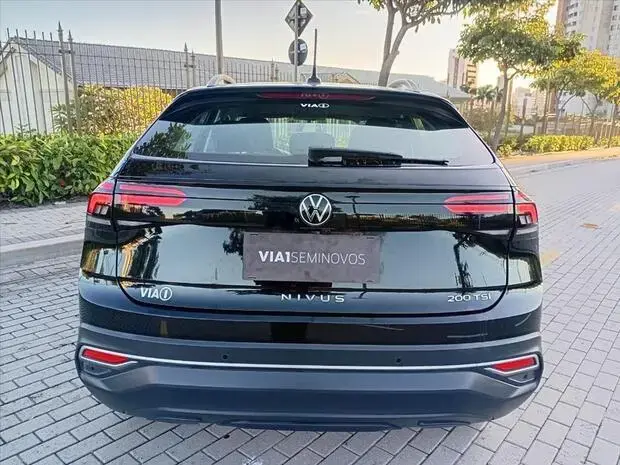 Volkswagen NIVUS 1.0 200 TSI TOTAL FLEX COMFORTLINE AUTOMÁTICO