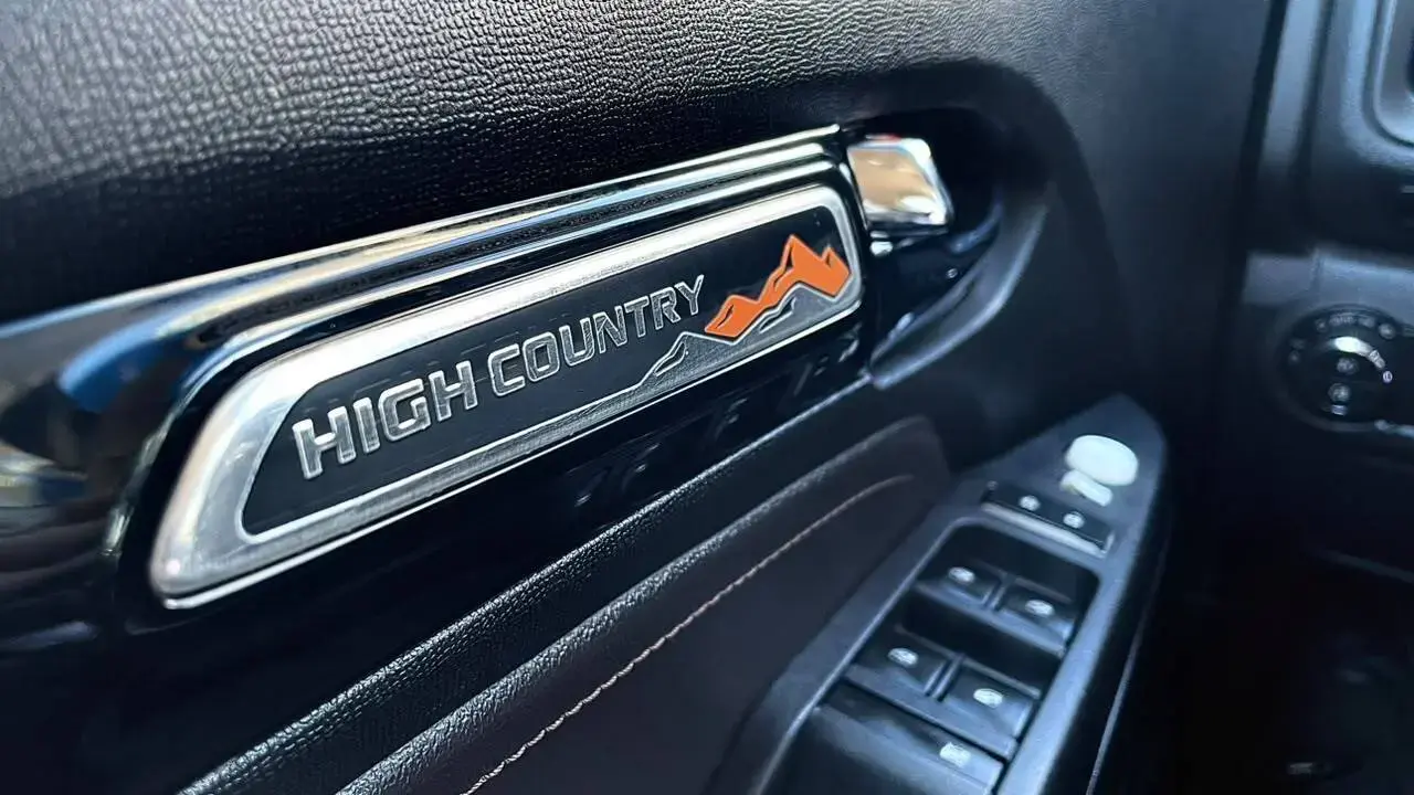 galeria S10 HIGH COUNTRY